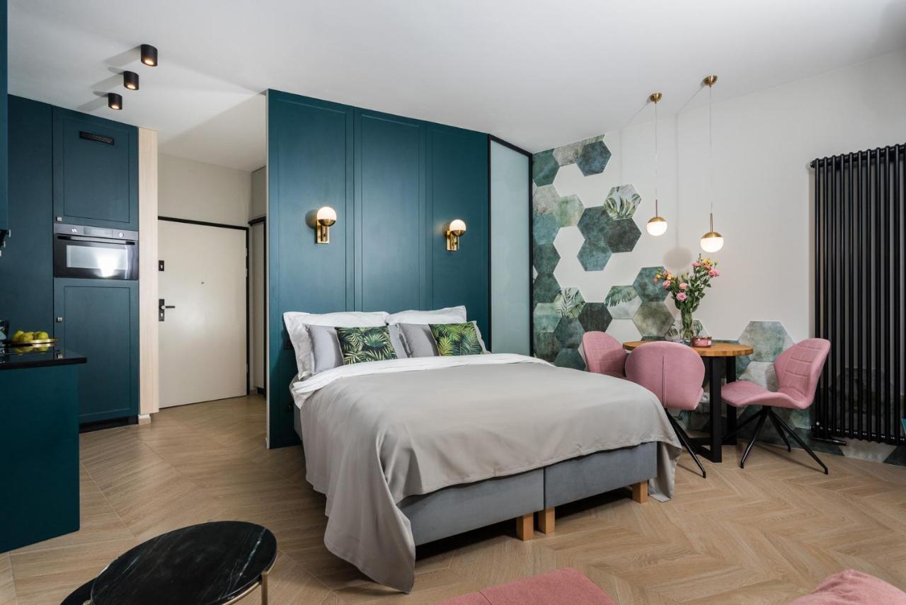 Neartopl Rakowicka Apartments Parking คราคูฟ ภายนอก รูปภาพ