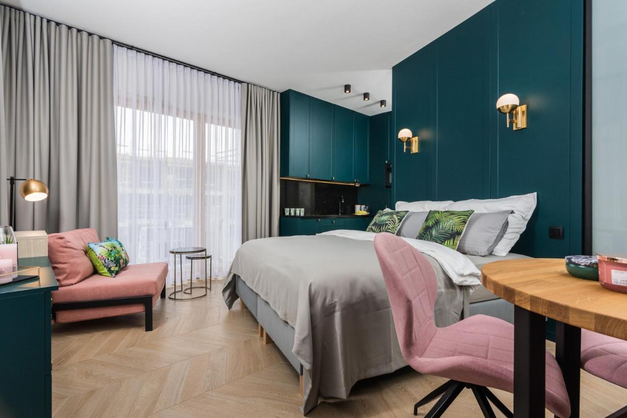 Neartopl Rakowicka Apartments Parking คราคูฟ ภายนอก รูปภาพ
