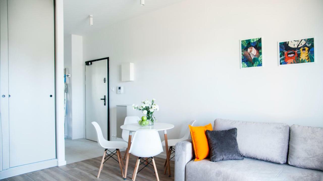 Neartopl Rakowicka Apartments Parking คราคูฟ ภายนอก รูปภาพ